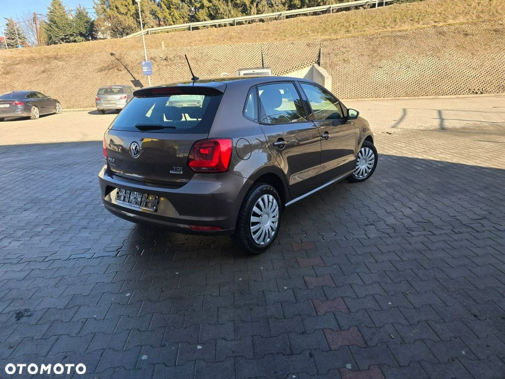 Volkswagen Polo - 8
