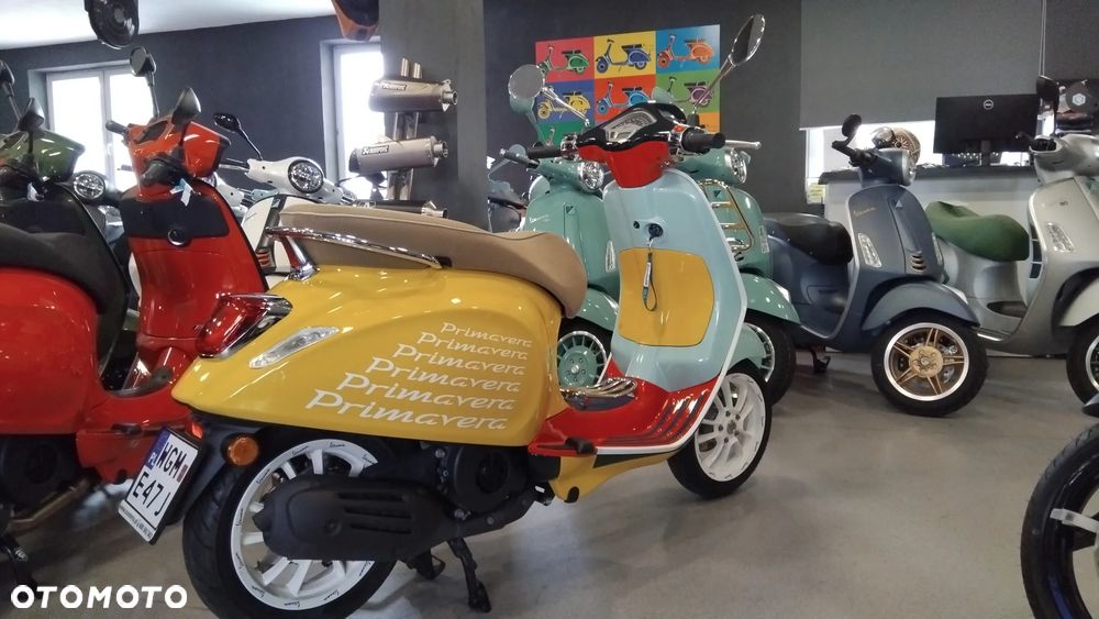 Vespa Primavera - 2