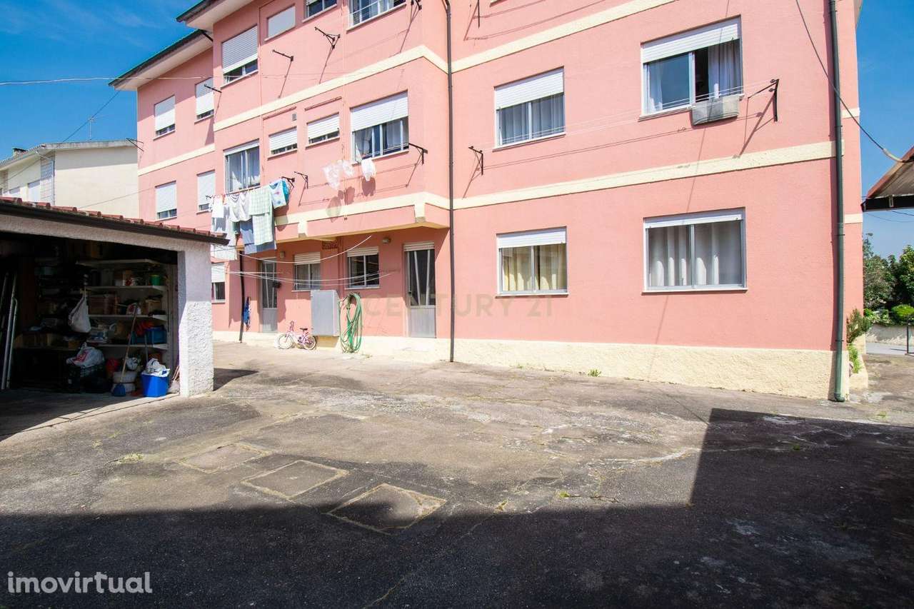 Apartamento T3 + G em S. Martinho do Bispo - Grande imagem: 3/22