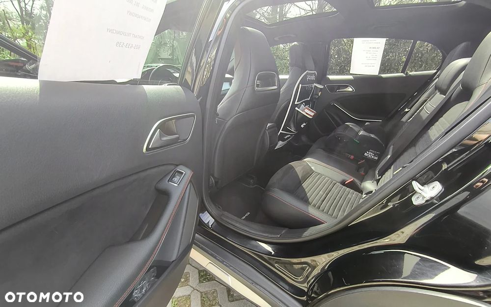 Mercedes-Benz GLA 250 4Matic 7G-DCT AMG Line - 11