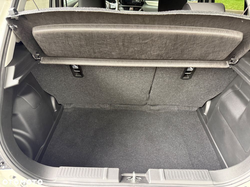 Suzuki Swift 1.2 Dualjet SHVS Premium Plus CVT - 14