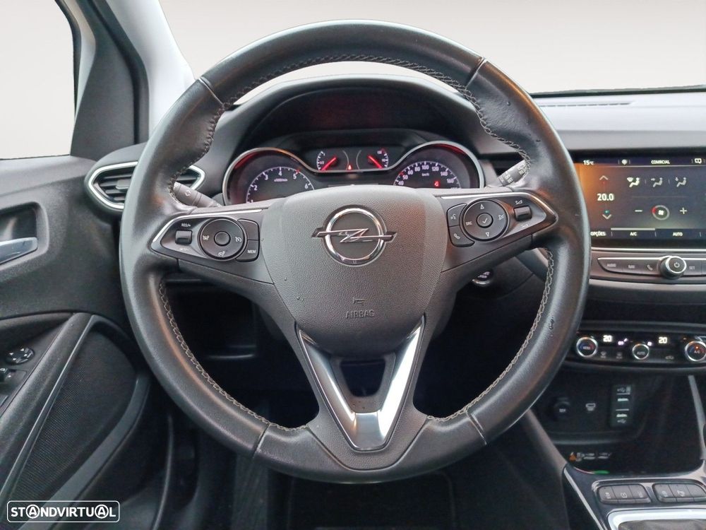 Opel Crossland 1.2 T Design & Tech - 12