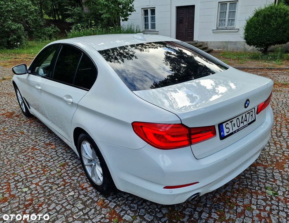 BMW Seria 5 520d Luxury Line - 17