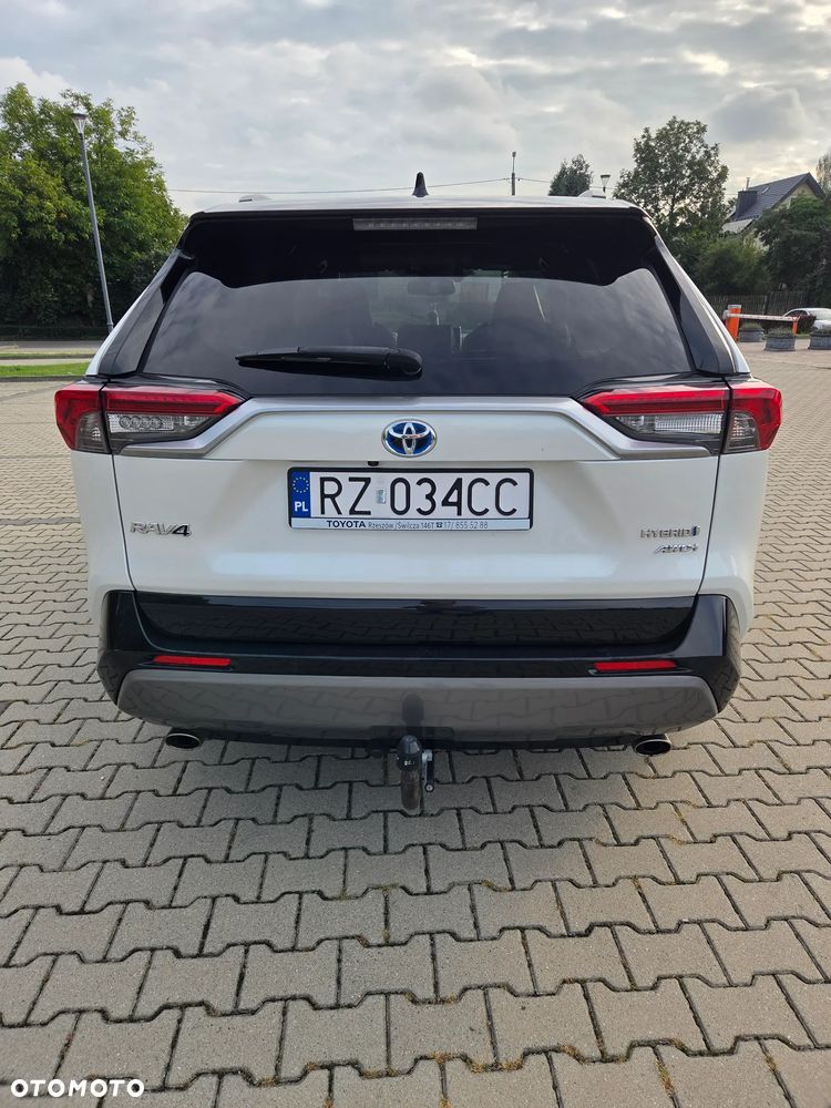 Toyota RAV4 - 8