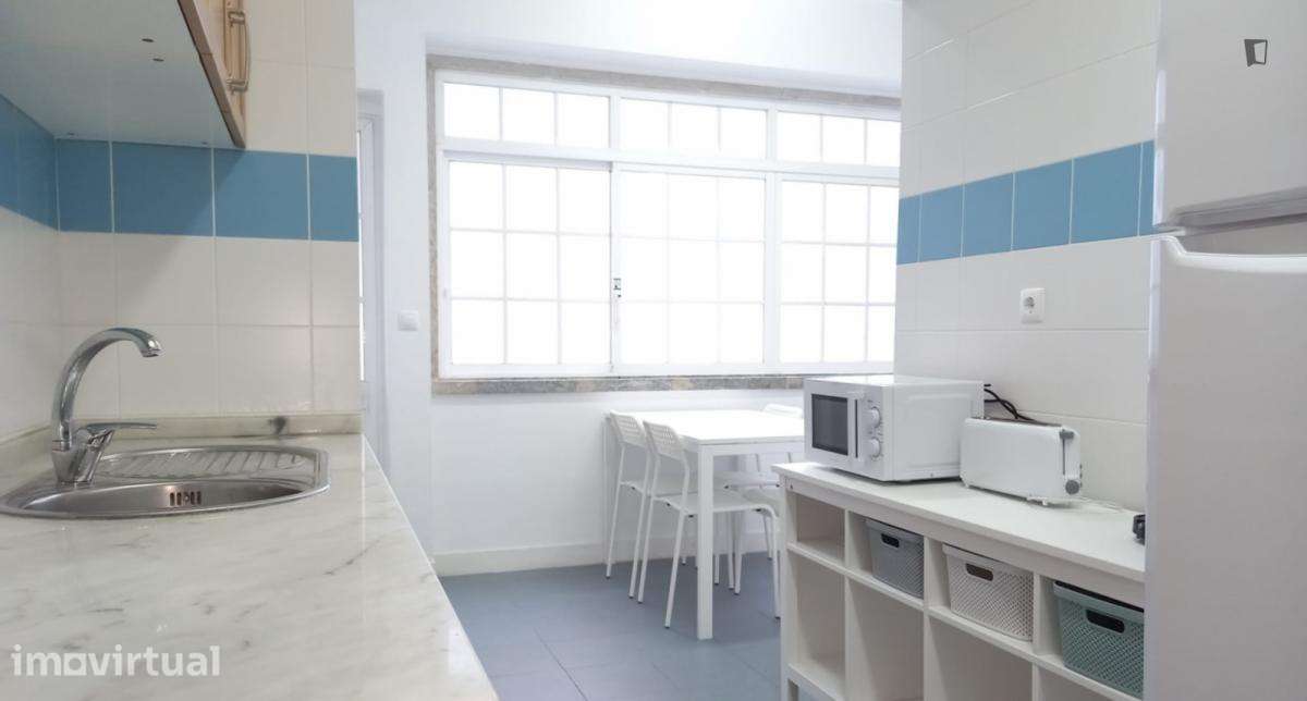 Quarto - localizado em Arroios Lisbon - Grande imagem: 5/9