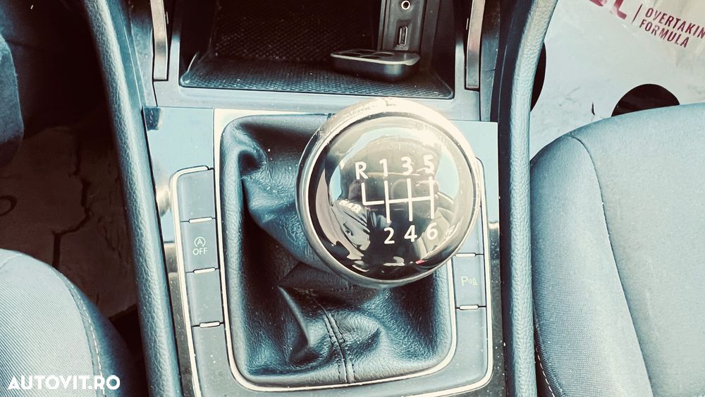 Volkswagen Golf 2.0 BlueTDI Highline - 11