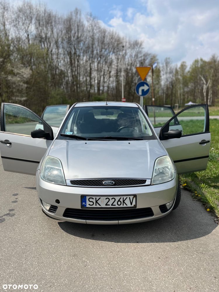 Ford Fiesta 1.4 Ghia - 2