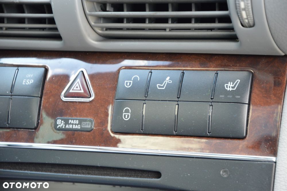 Mercedes-Benz Klasa C 280 7G-TRONIC Elegance - 28