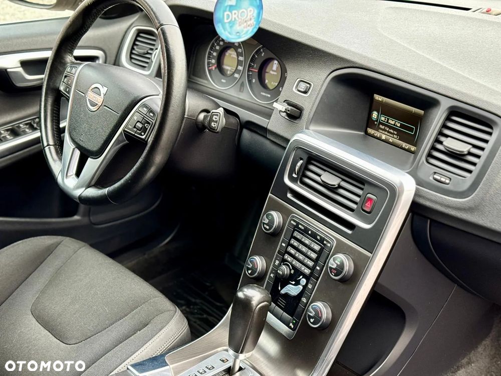 Volvo V60 D3 Geartronic Summum - 14
