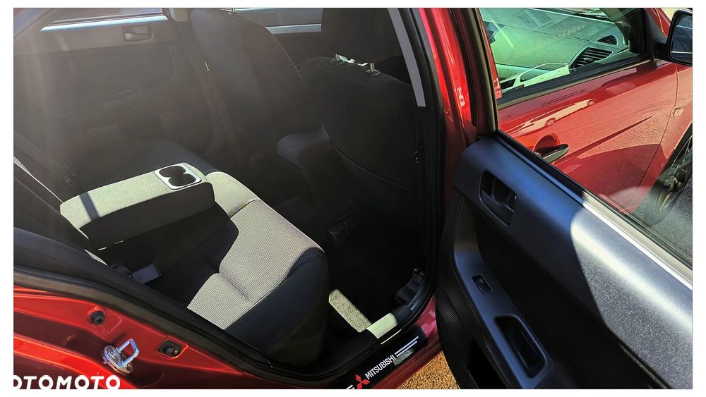 Mitsubishi Lancer 1.5 Inform - 7