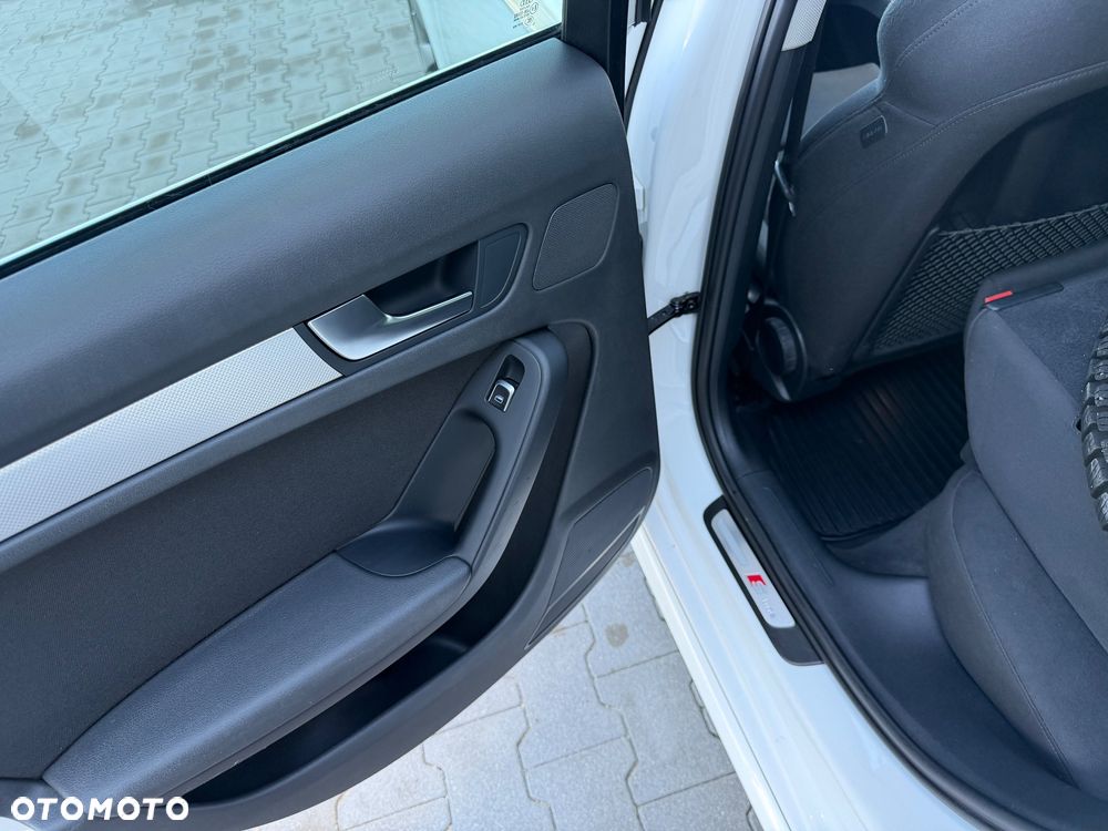 Audi A4 Avant - 31