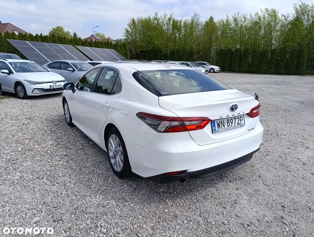 Toyota Camry 2.5 Hybrid Comfort CVT - 12