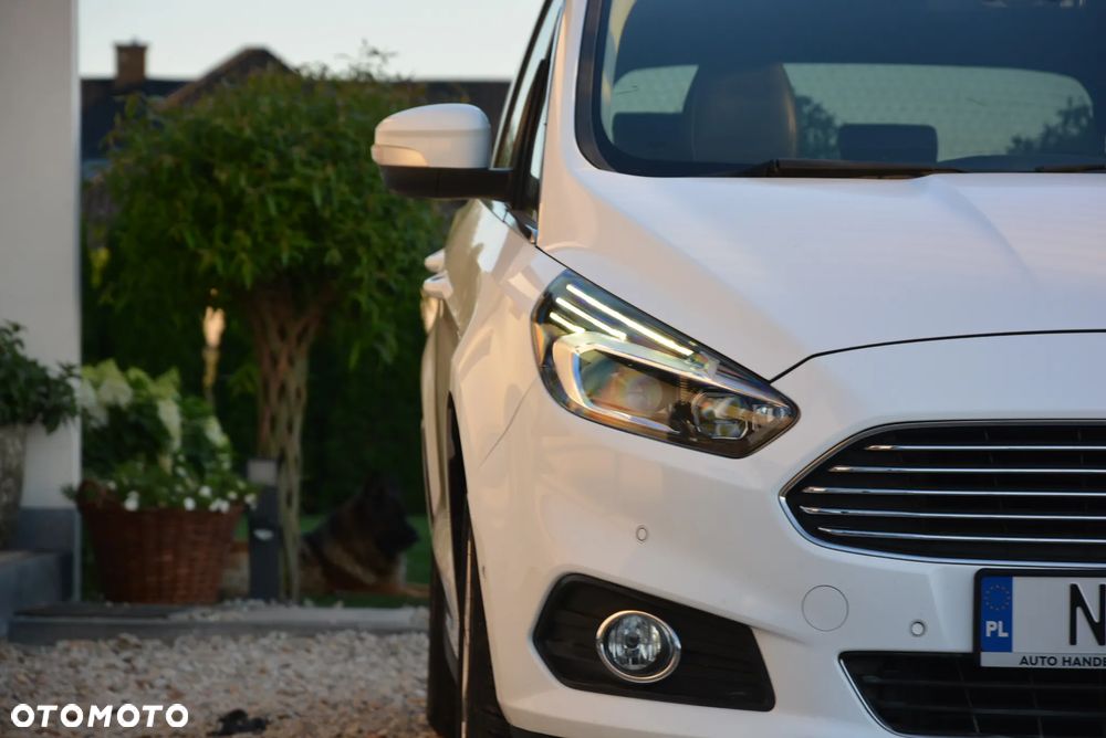Ford S-Max 2.0 TDCi Titanium - 40