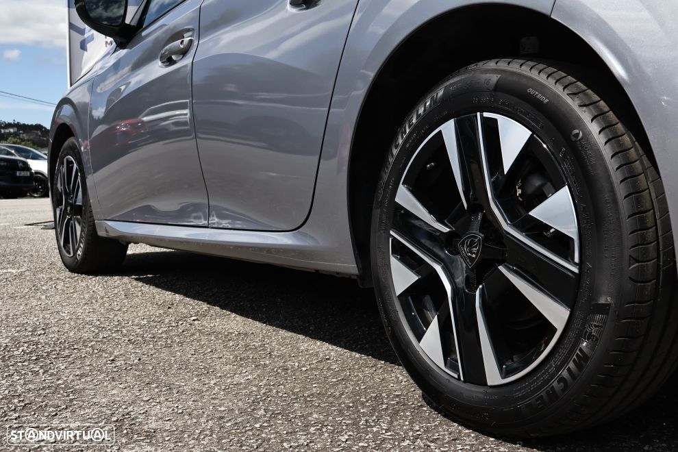 Peugeot 208 1.2 PureTech Allure - 5
