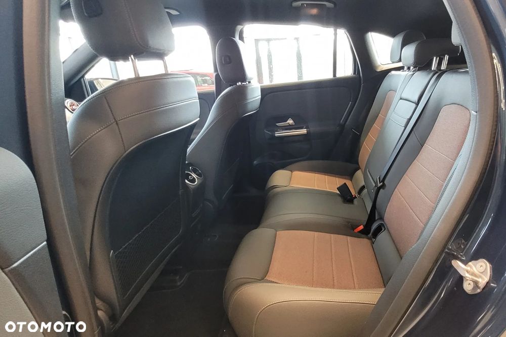 Mercedes-Benz EQA 250 66.5kWh Electric Art - 10