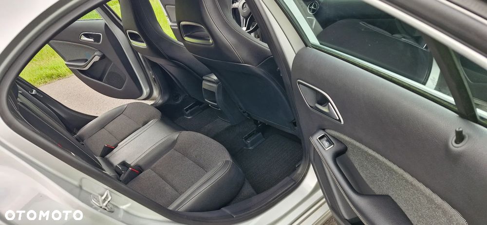 Mercedes-Benz Klasa A 180 (BlueEFFICIENCY) Style - 16