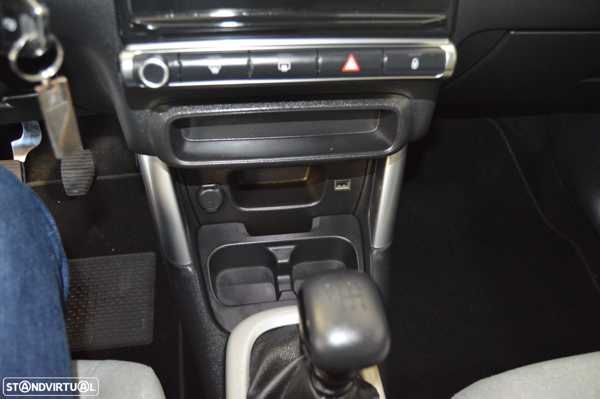 Citroën C3 Aircross 1.2 PureTech Shine - 42
