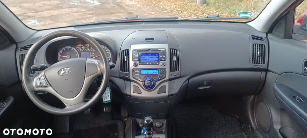 Hyundai i30 1.6 Comfort - 9