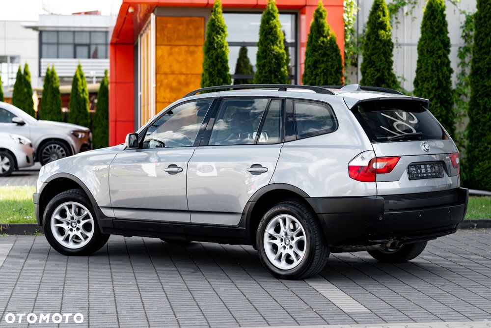 BMW X3 3.0i - 11