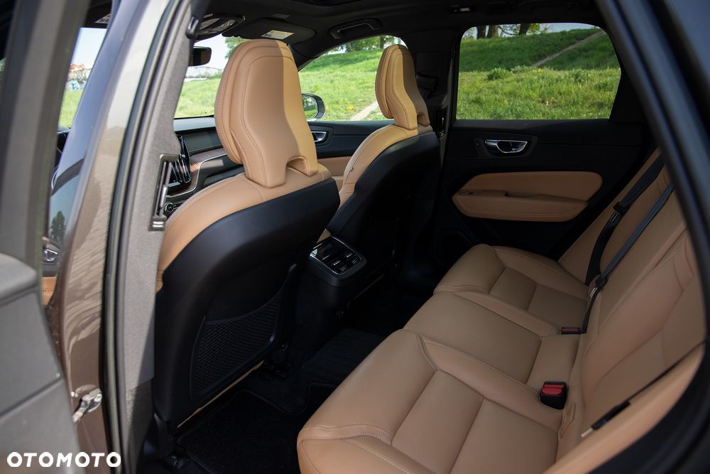Volvo XC 60 B5 B Inscription - 16