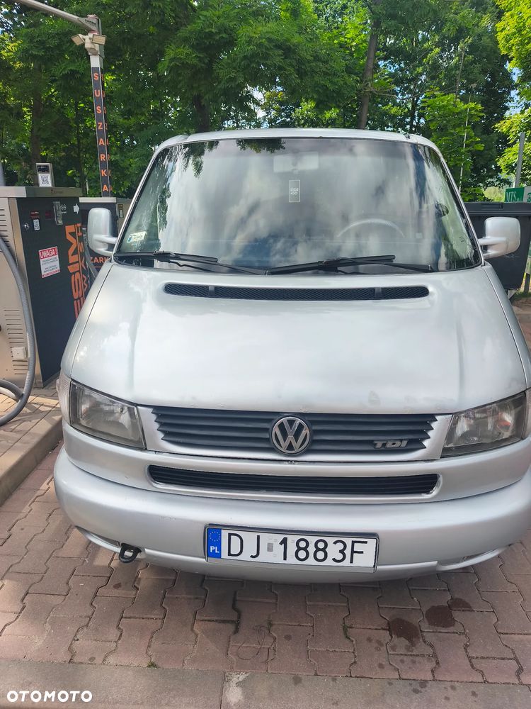 Volkswagen Caravelle Basis / CL - 4