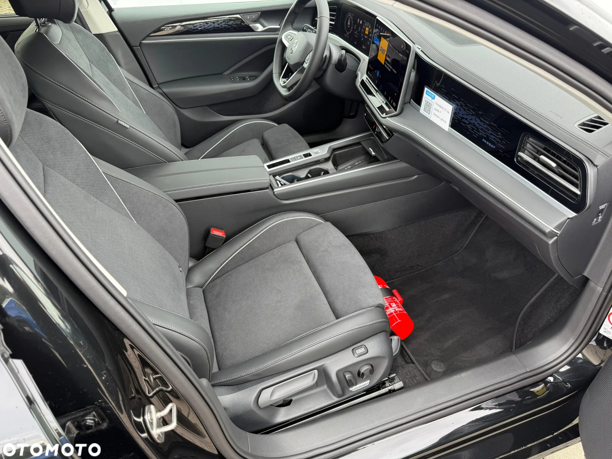 Volkswagen Passat 1.5 TSI ACT mHEV Business Plus DSG - 13