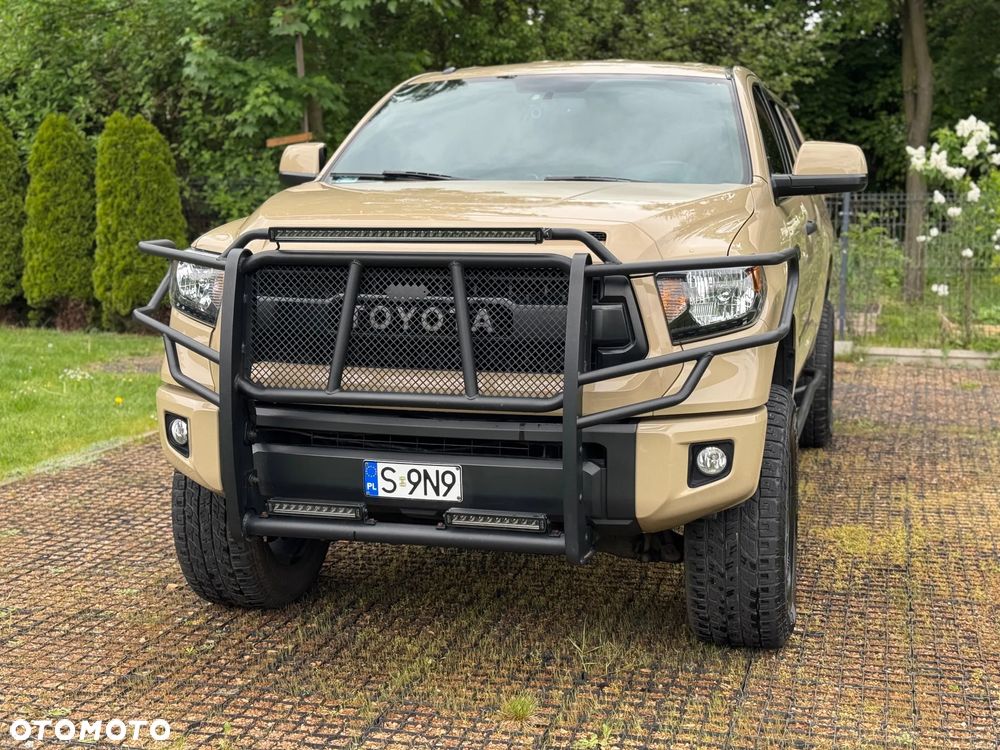 Toyota Tundra - 5