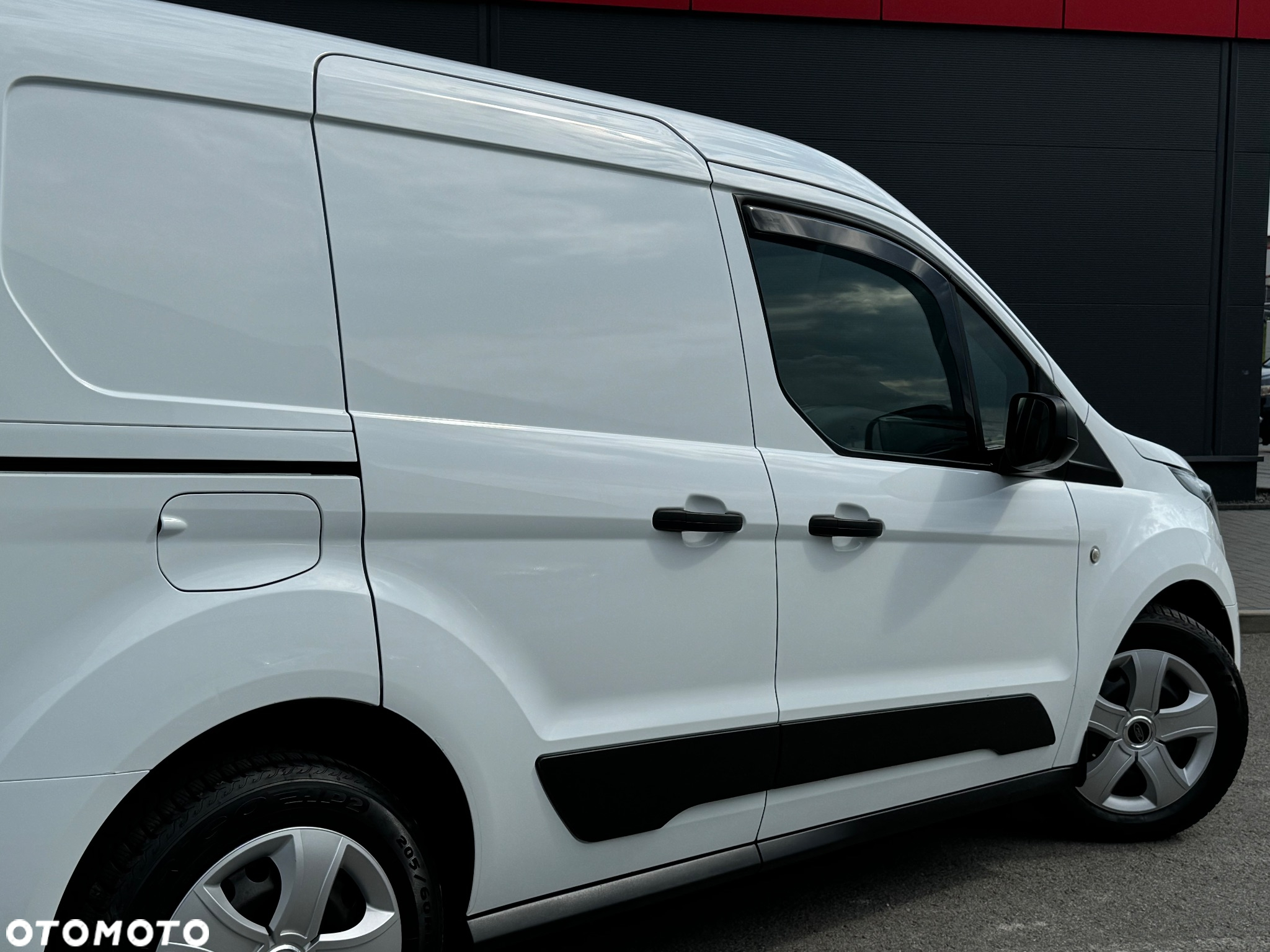 Ford Transit Connect - 11