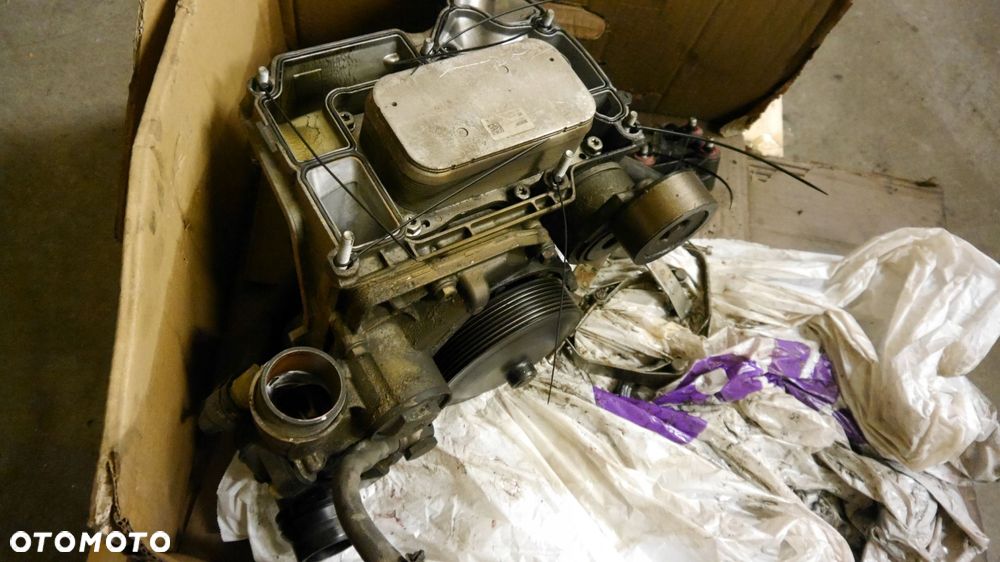 podstawa filtrów oleju mercedes atego - 2