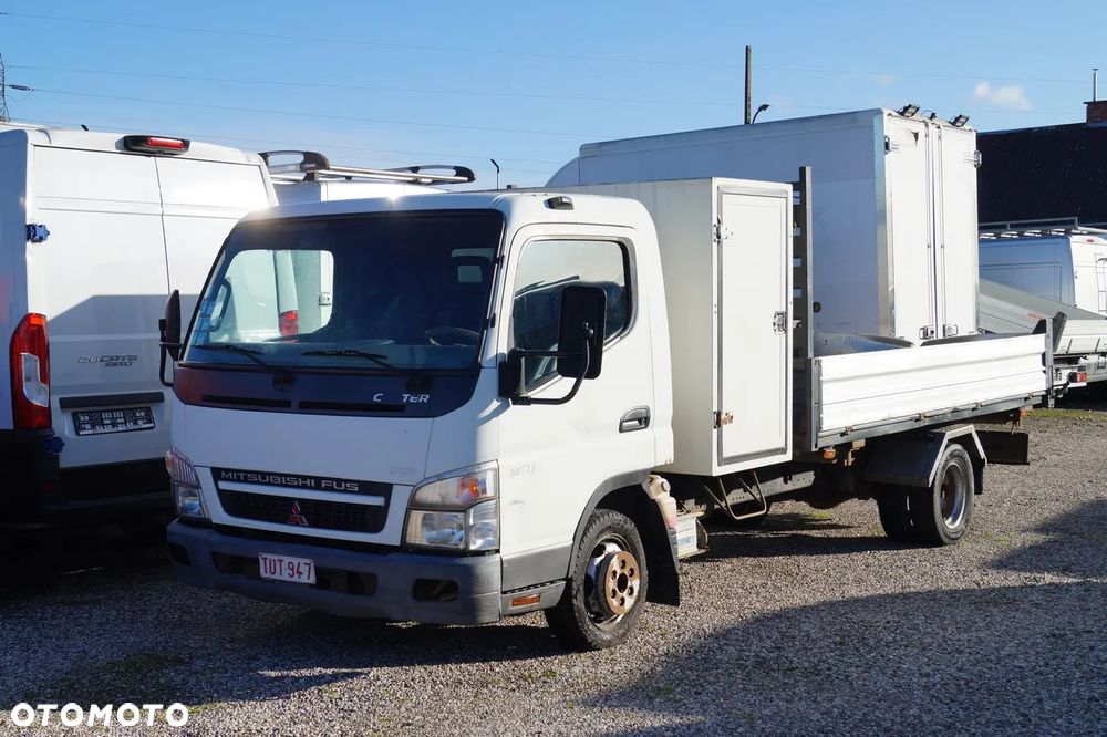 Mitsubishi Canter - 2
