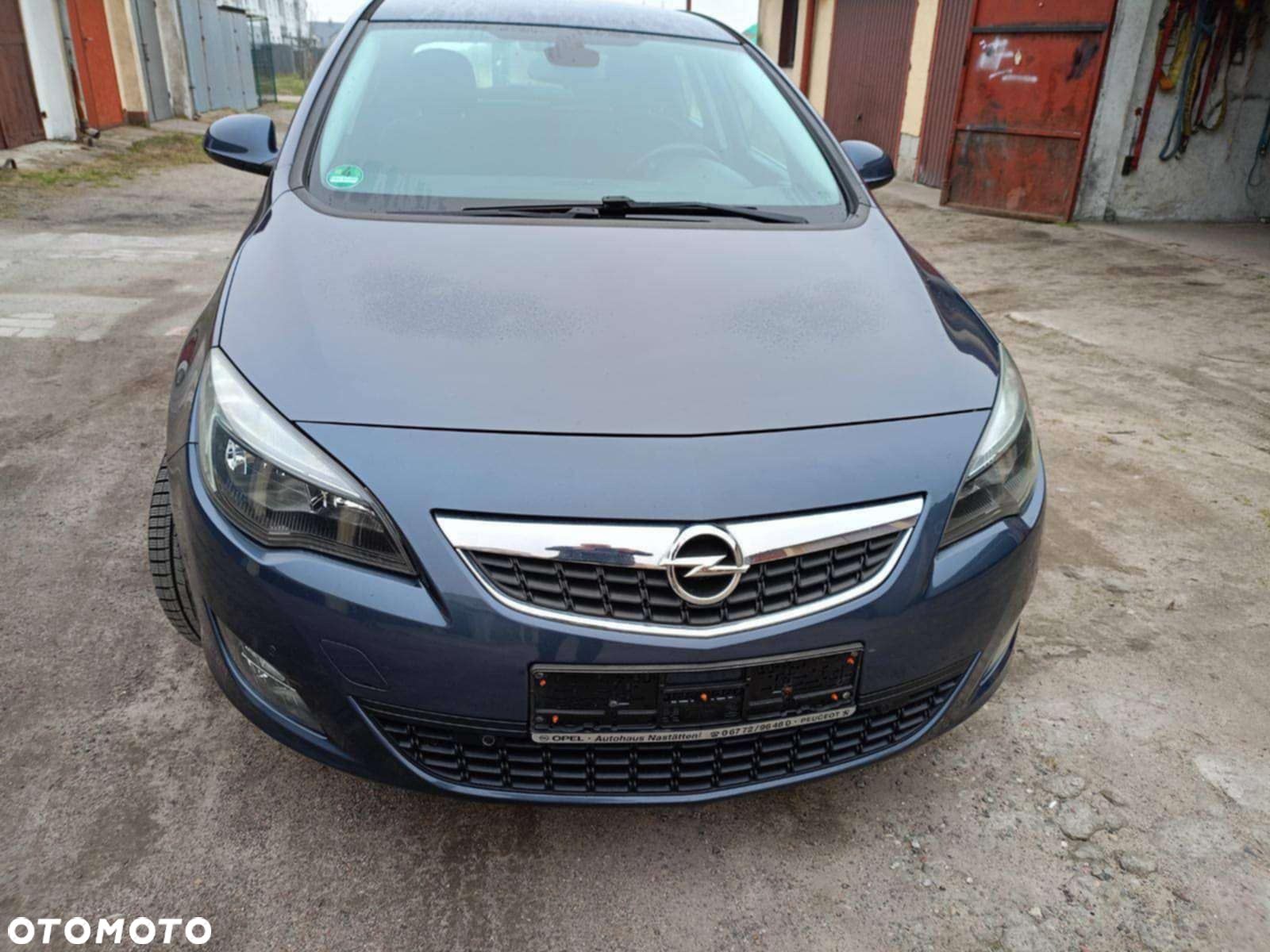 Opel Astra - 1