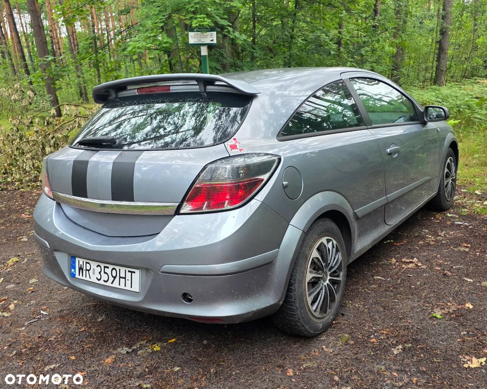 Opel Astra 1.6 Sport - 23