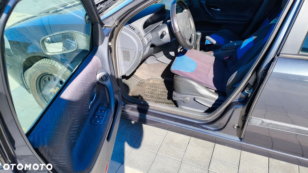 Renault Laguna 2.0 Confort Dynamique - 32