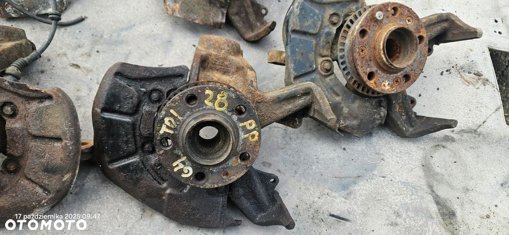 Zwrotnica piasta lewa prawa przednia ABS 260mm 288mm VW Golf IV Bora Octavia I Audi A3 1,4  1,6 benzyna  1,9 TDI - 6