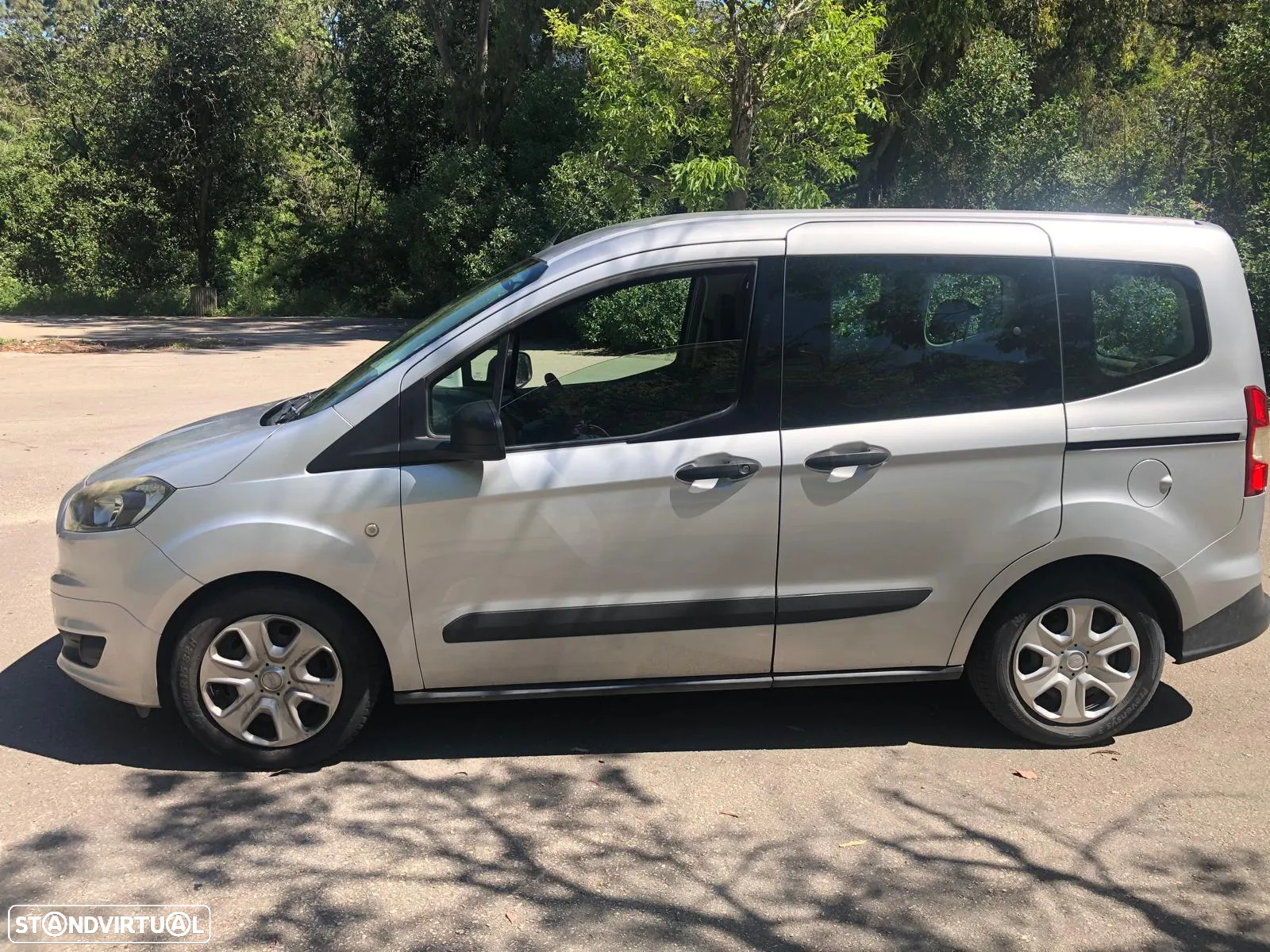 Ford Tourneo Courier 1.0 EcoBoost Ambiente - 6
