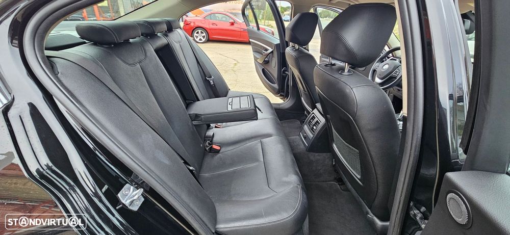 BMW 330 i Line Luxury Purity Auto - 22