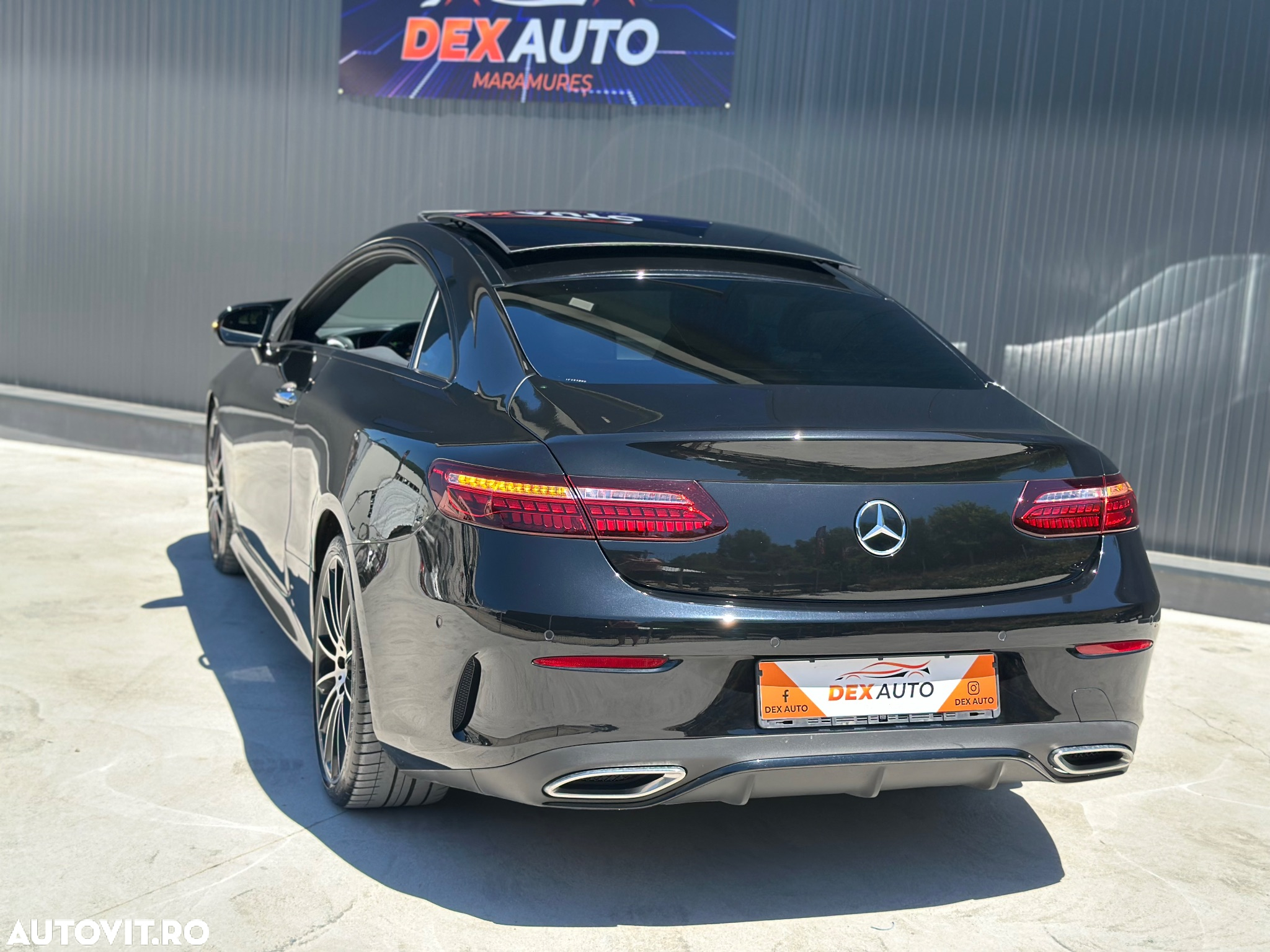 Mercedes-Benz E 220 d Coupe Aut. - 2