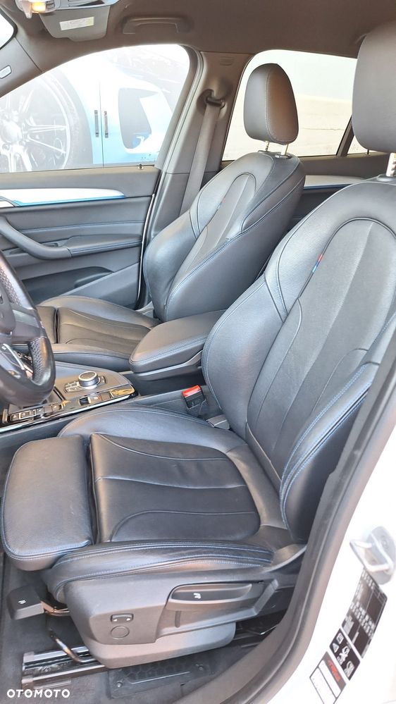 BMW X1 xDrive20i M Sport - 11