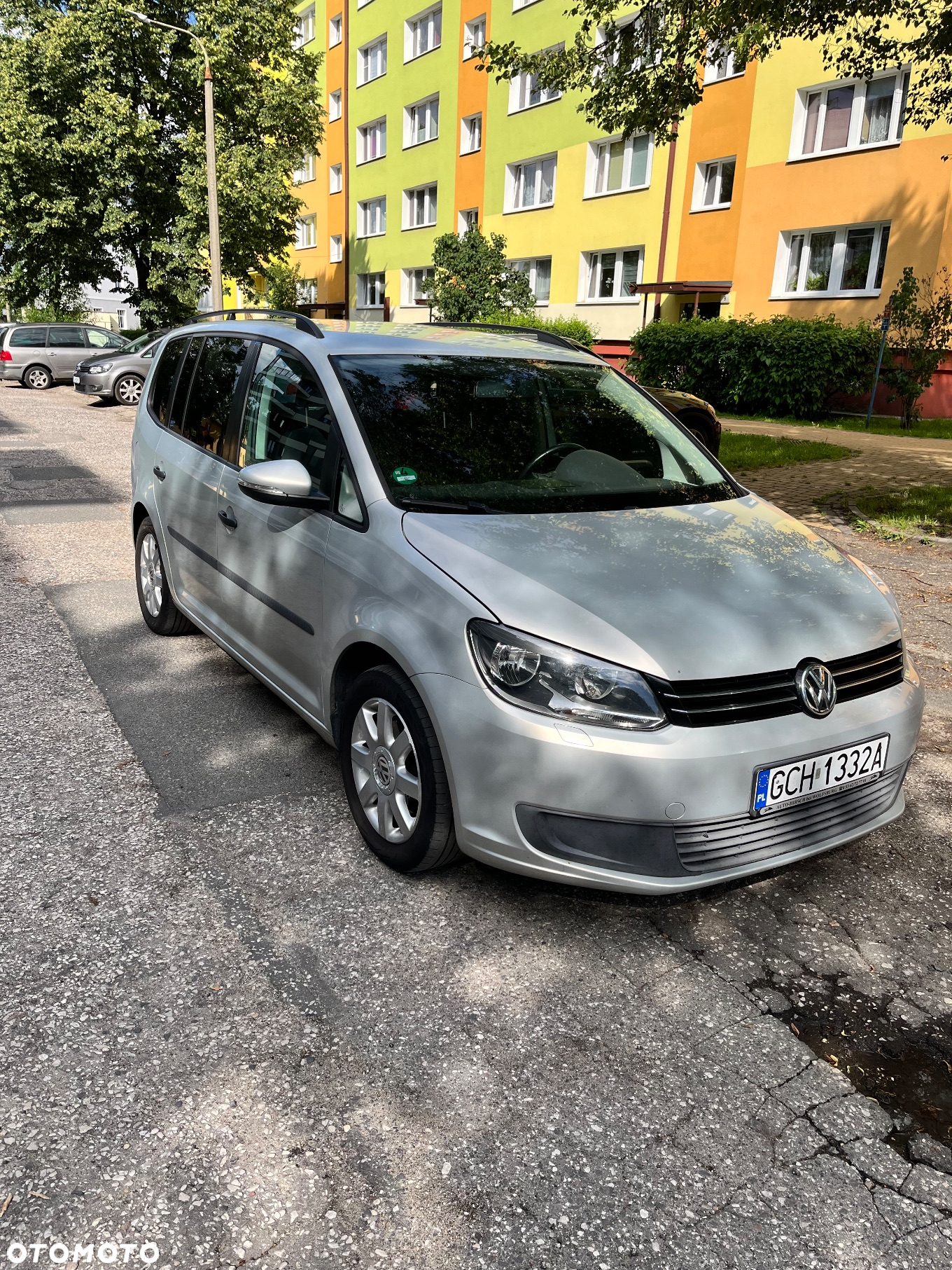 Volkswagen Touran 1.6 TDI DPF BlueMot Trendline - 3