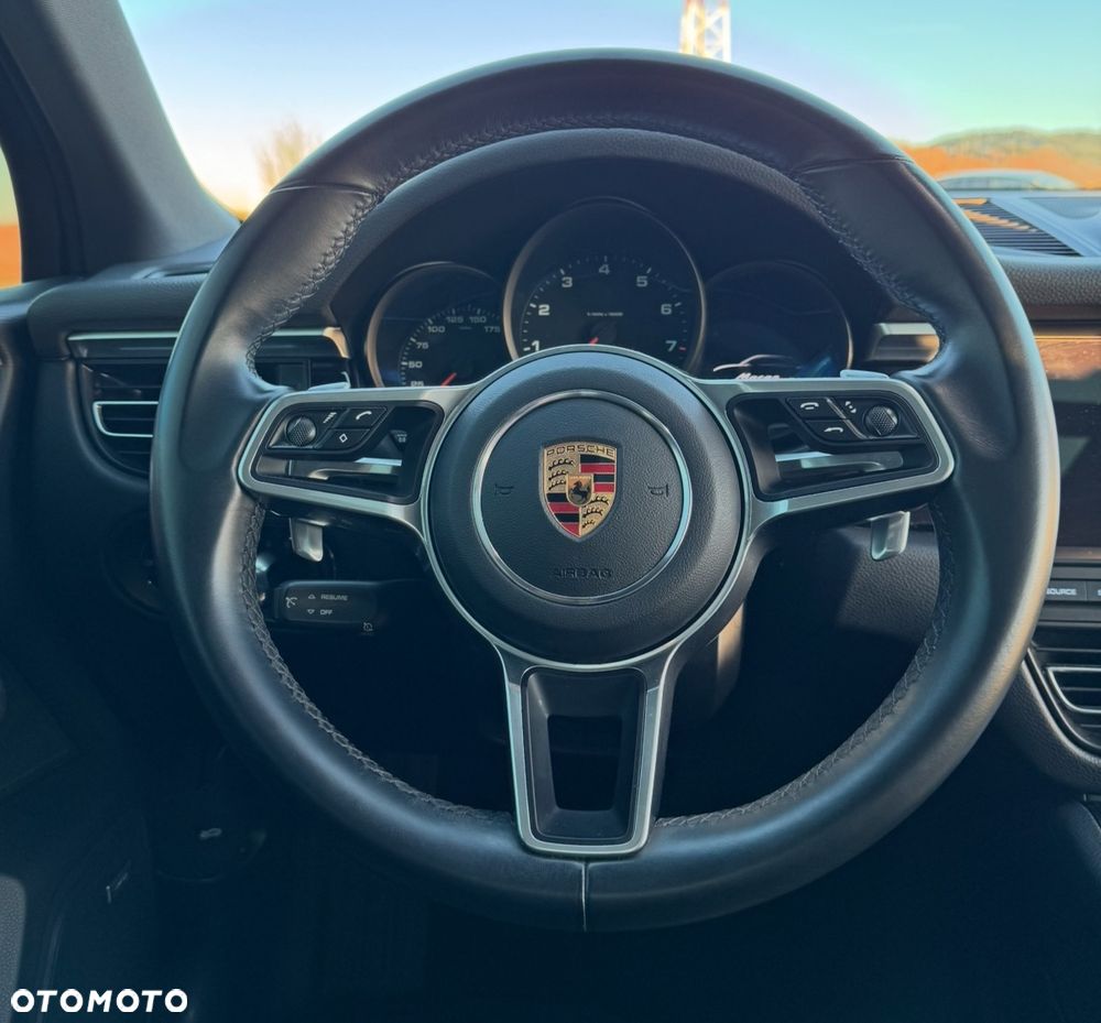Porsche Macan Standard - 7