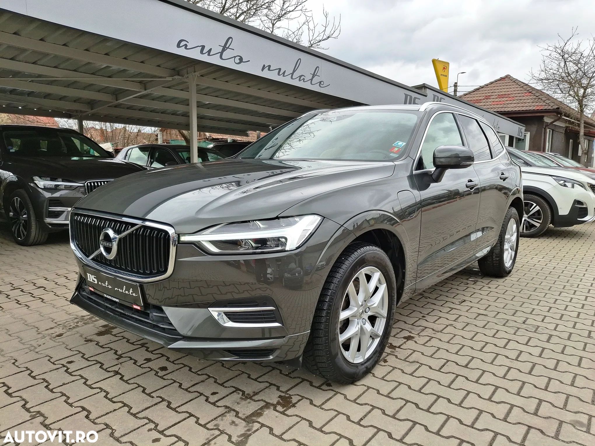Volvo XC 60 T8 Twin Engine AWD Momentum Pro - 1