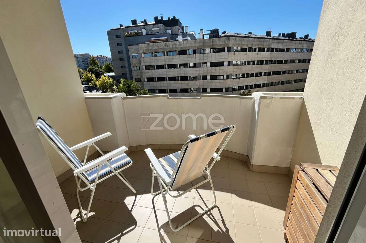 Extraordinário Apartamento T3 na Quinta do Bosque com suíte e varan... - Grande imagem: 5/37