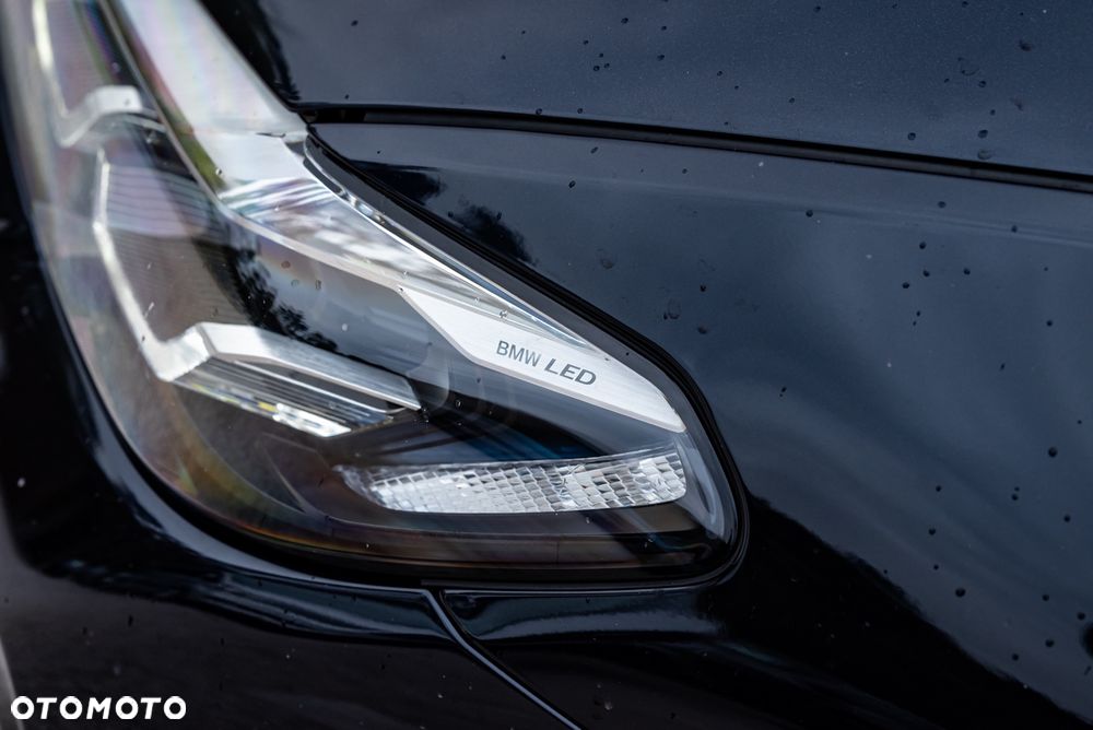 BMW Seria 5 520d M Sport - 13