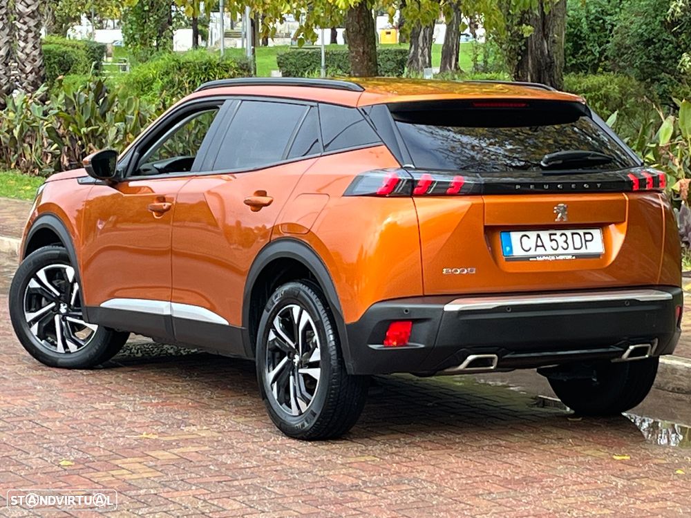 Peugeot 2008 1.2 PureTech Allure EAT8 - 4