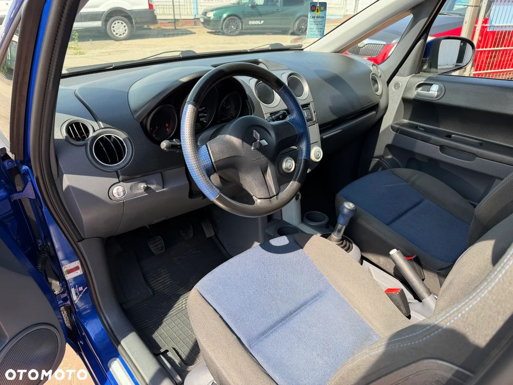 Mitsubishi Colt 1.3 Invite - 14