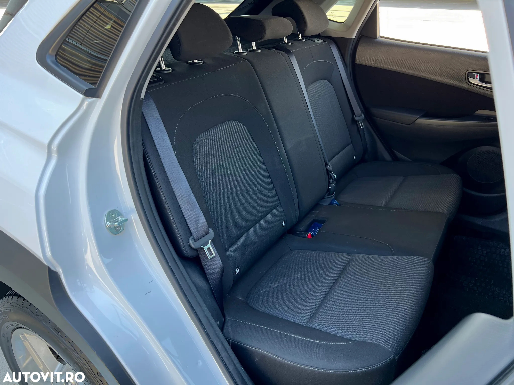 Hyundai KONA 1.0 T-GDI 120 CP 6MT 2WD Highway - 12
