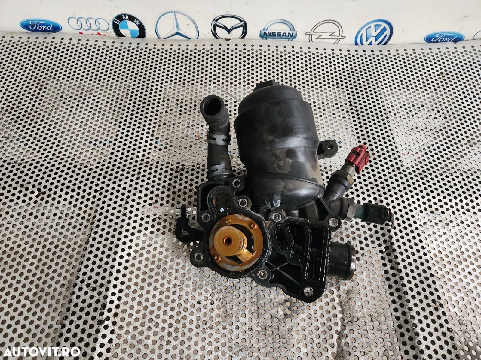 Corp Termostat Suport Filtru Ulei Audi A4 A5 A6 A7 A8 Q5 Q7 Vw Phaeton Touareg 3.0 D Euro 5 An 2010 - 1