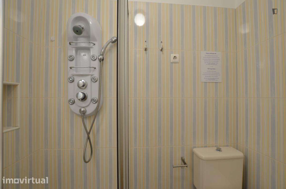 Quarto - localizado em Carcavelos Lisbon - Grande imagem: 4/17