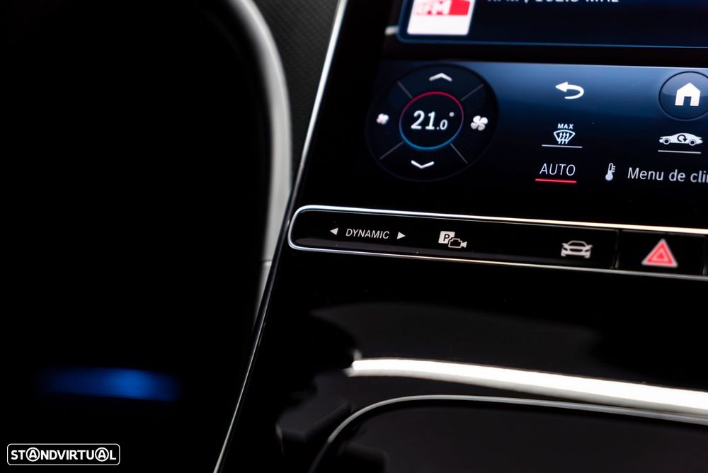 Mercedes-Benz C 300 d AMG Line - 24