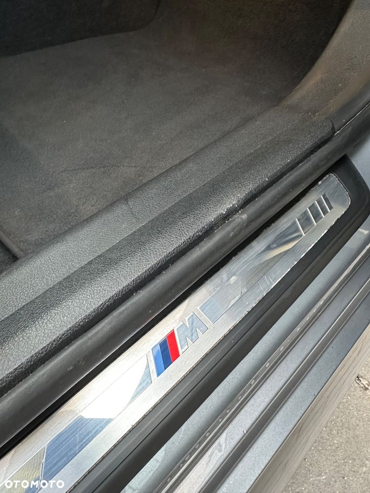 BMW Seria 3 318i M Sport - 28